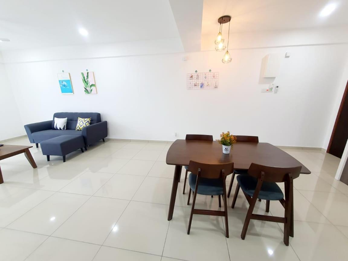 Lovely 2Room Suite6Pax@Sky Condo Juru Sentral Bukit Mertajam Exterior foto